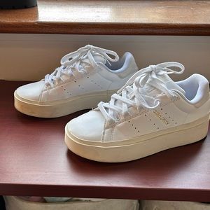 Stan smith white adidas platform sneakers
